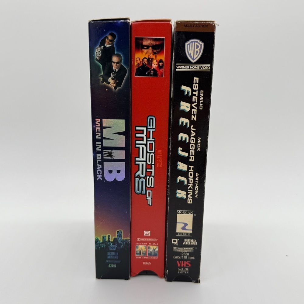 VTG VHS Movie Bundle Men in Black MIB, Ghosts of Mars, Freejack, 90s 2000s Y2K